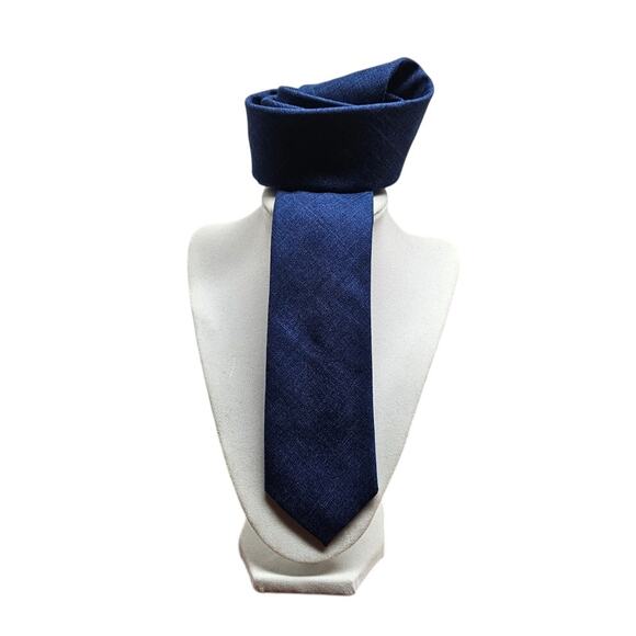 Men's Necktie Nordstrom 1901 Solid Blue Poly Blend 55" Long 2.5" Skinny Tie - Picture 1 of 3